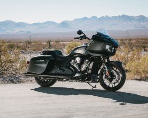 INDIAN CHALLENGER DARK HORSE NEGRA