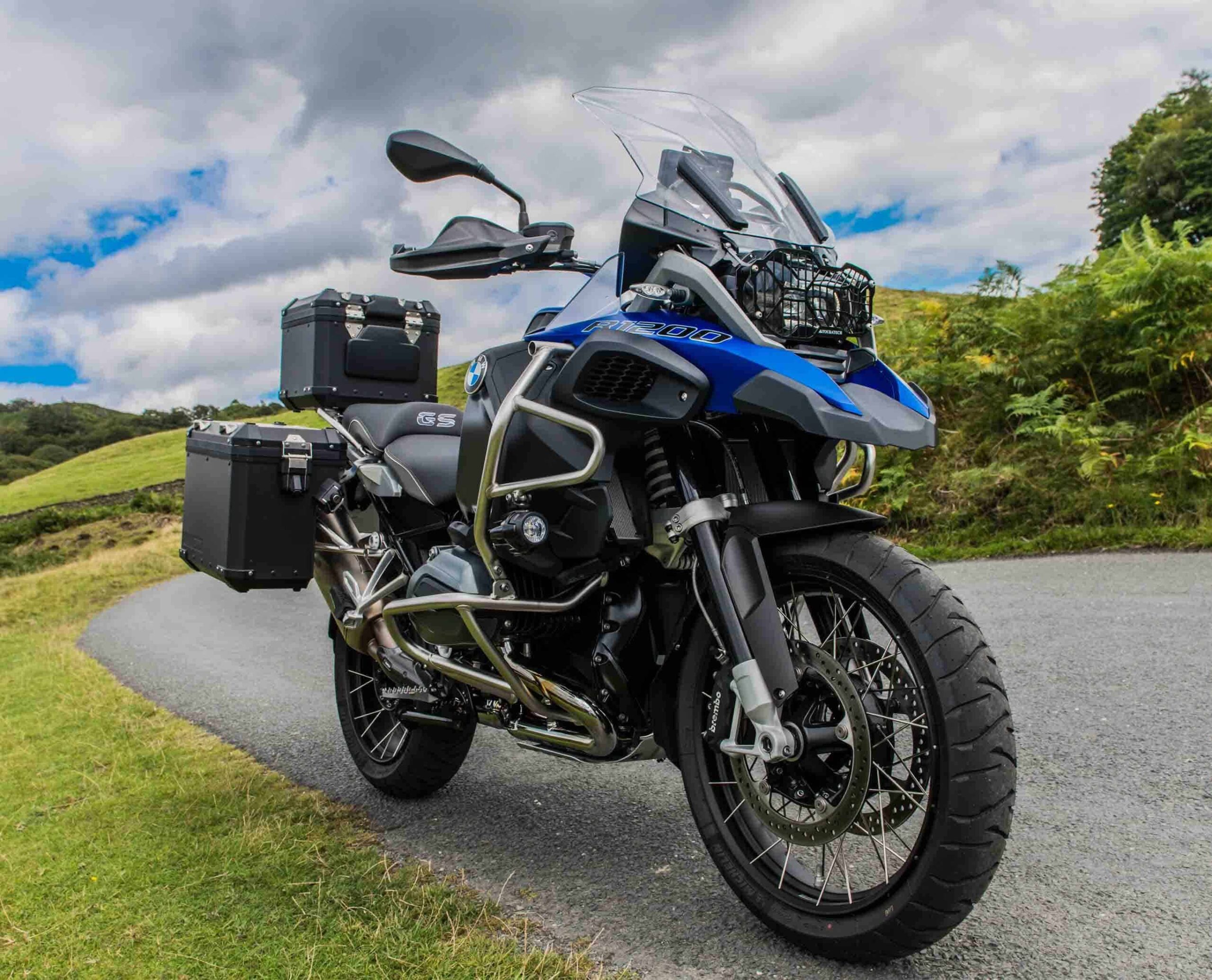 MOTO DE AVENTURA